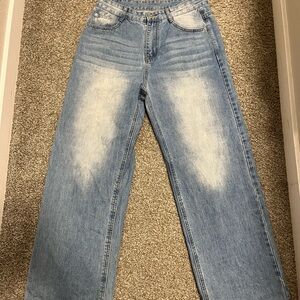 Men’s wide leg baggy jeans